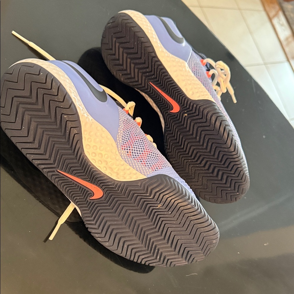Nike Women's Blue and Black Sneakers with Coral Eyelet Details - Picture 7 of 7